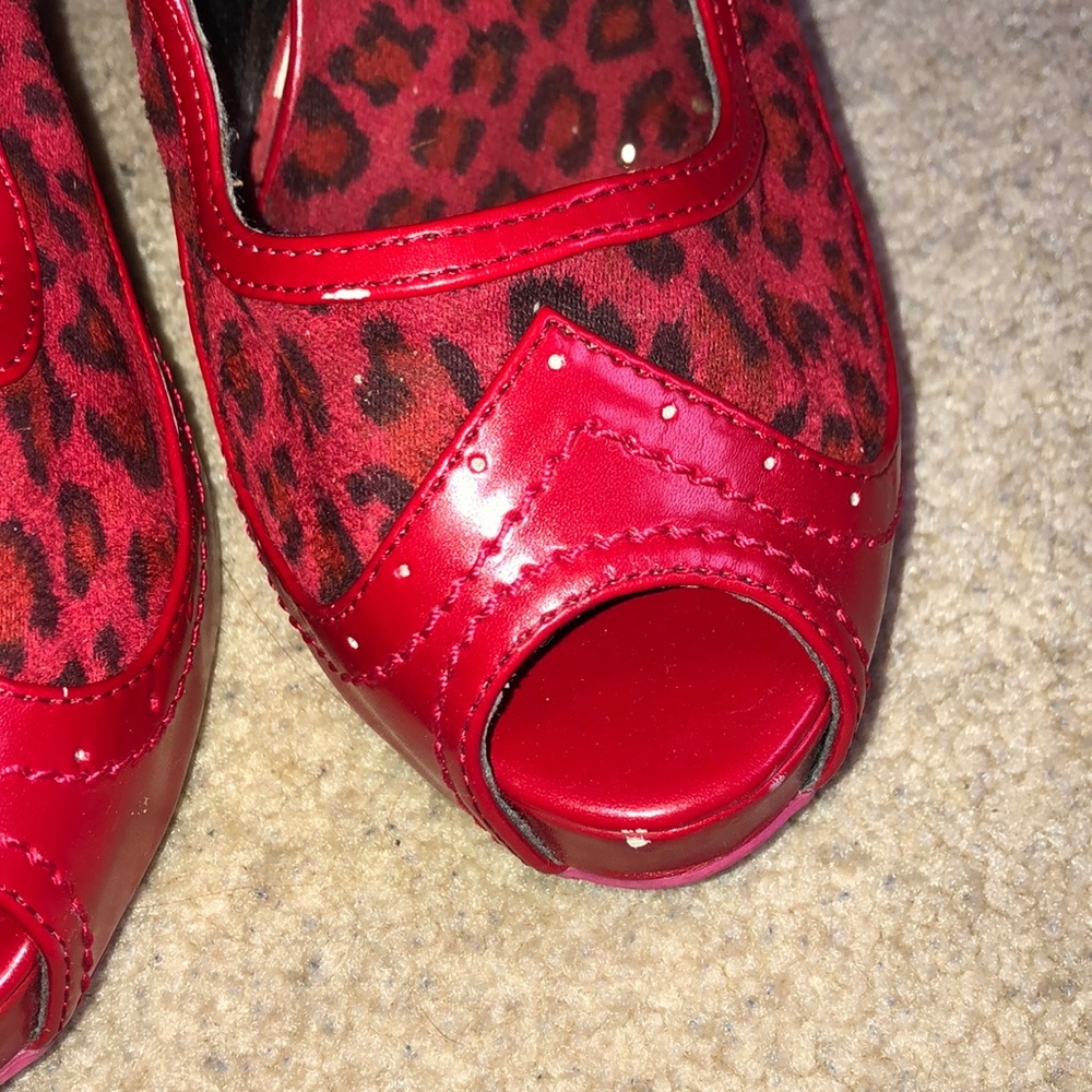 Red leopard pumps - Picture 5 of 10
